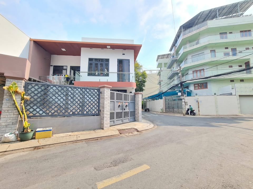 Nhà Góc 2 Mặt Tiền Kinh Doanh, Ngay Ga Metro An Phú - 124m², 24.3 Tỷ