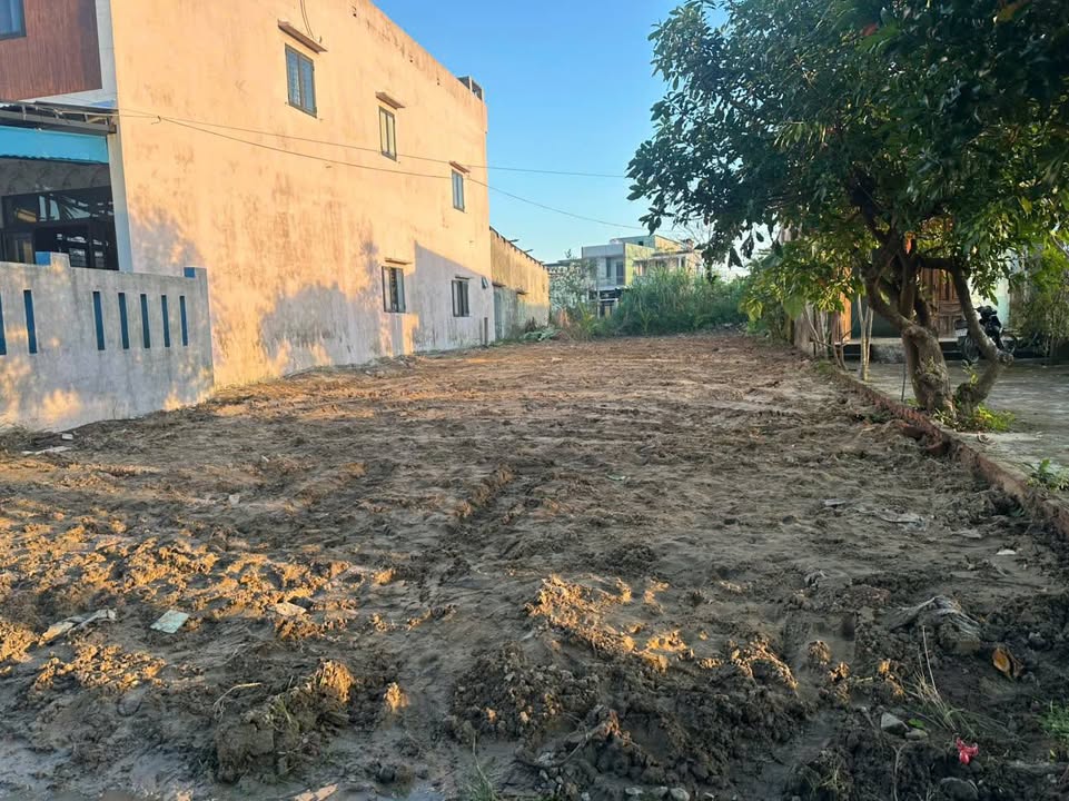 Bán Gấp Đất Vườn 370m² Hòa Tiến, Đà Nẵng - Mặt Tiền Rộng 9.3m