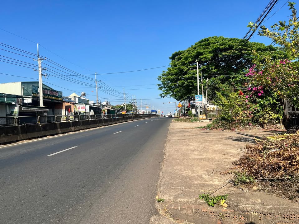 Nhà Mặt Tiền QL1A Trảng Bom 129m² - Giá 2.9 Tỷ Thương Lượng