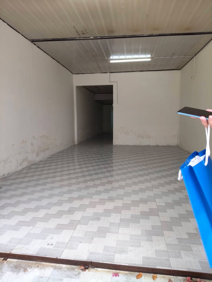 Nhà Mặt Tiền Ngô Gia Tự, P5, Cà Mau - 5 Triệu/Tháng, KD Sầm Uất