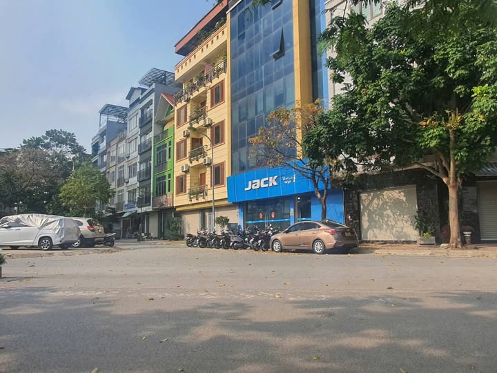 Nhà Lô Góc Ô Tô Tránh Cổ Linh, Long Biên - 60m² 11 Tỷ