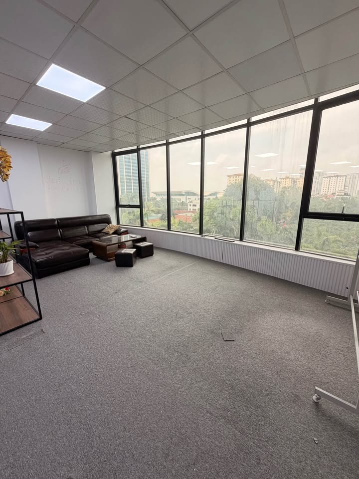 Cho thuê sàn văn phòng 115m² mặt phố Lê Đức Thọ, Mỹ Đình - Giá 16 triệu/tháng