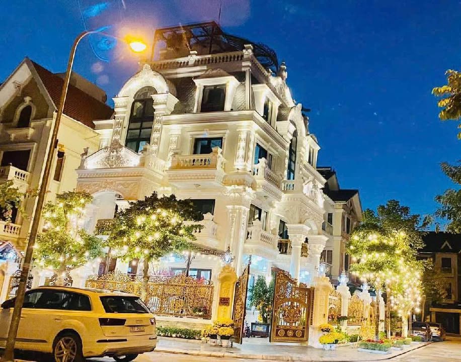 Biệt thự góc 4 mặt thoáng Việt Hưng, Long Biên 249.5m² - Sống chuẩn giới tinh hoa