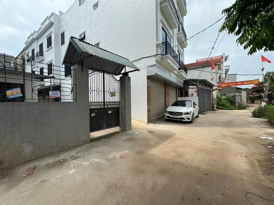 Nhà Phố Phượng Nghĩa - Phụng Châu 43m² 4 Tầng - Giá 4 Tỷ