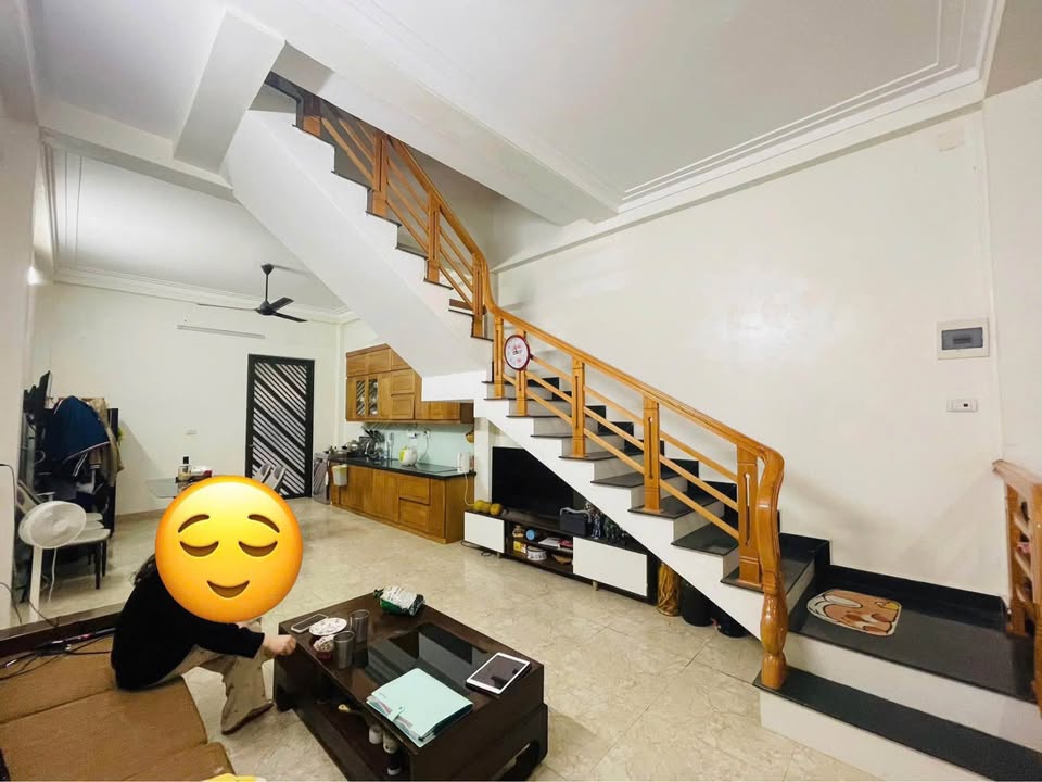 Nhà 76m² Phường Đông Vệ, TP Thanh Hóa - Giá 3.99 Tỷ, Ô Tô Vào Tận Nhà