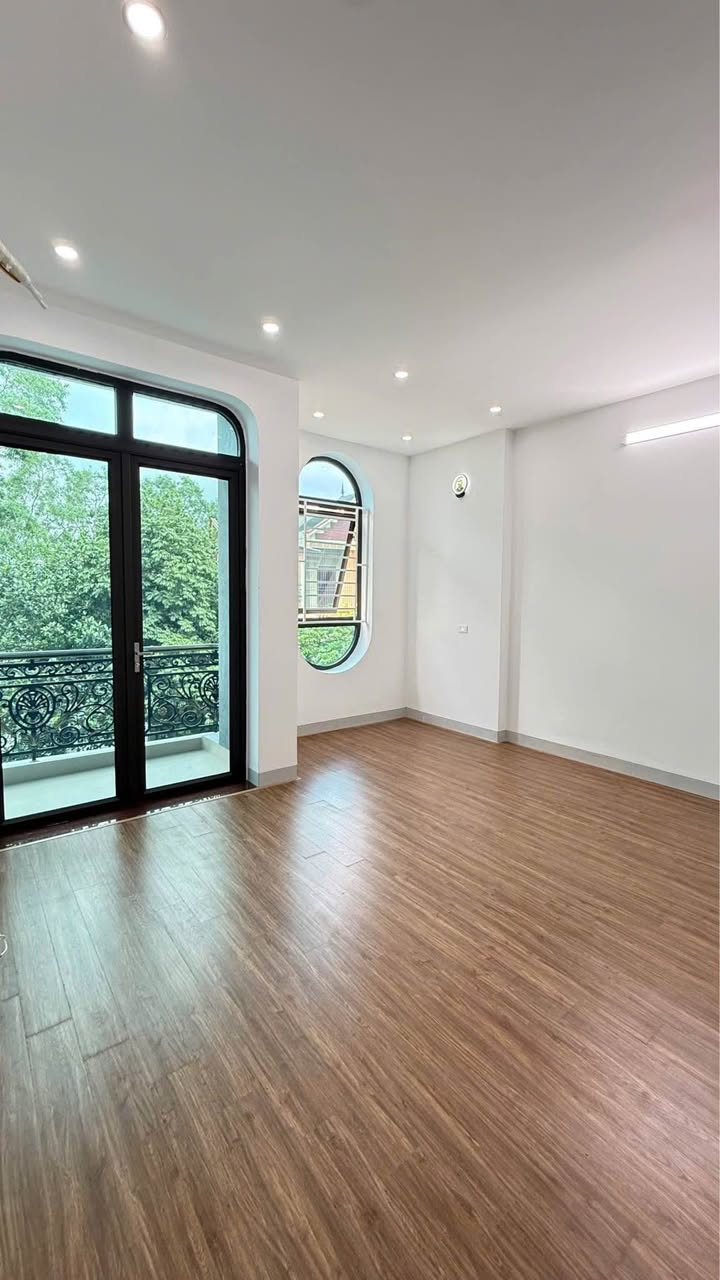 Nhà 4 Tầng Thang Máy 60m² Mặt Tiền Rộng - Đông Bắc Ga, Thanh Hóa