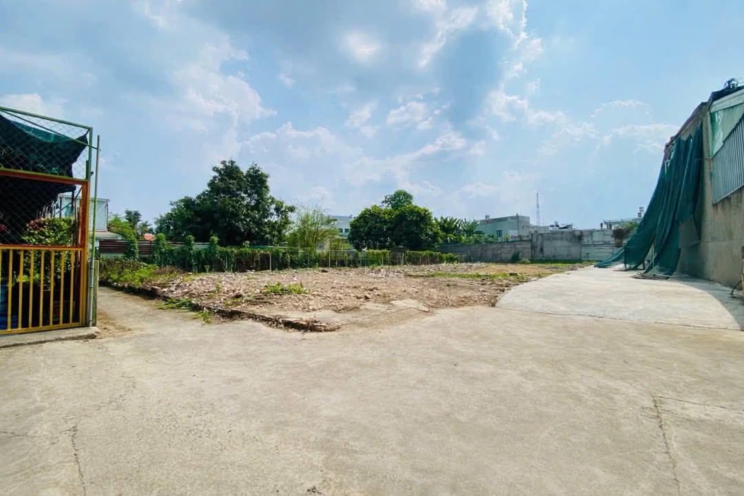 Bán Đất Phước Tân, Biên Hòa 62m² Sổ Hồng Thổ Cư 100% - Giá 2.6 Tỷ