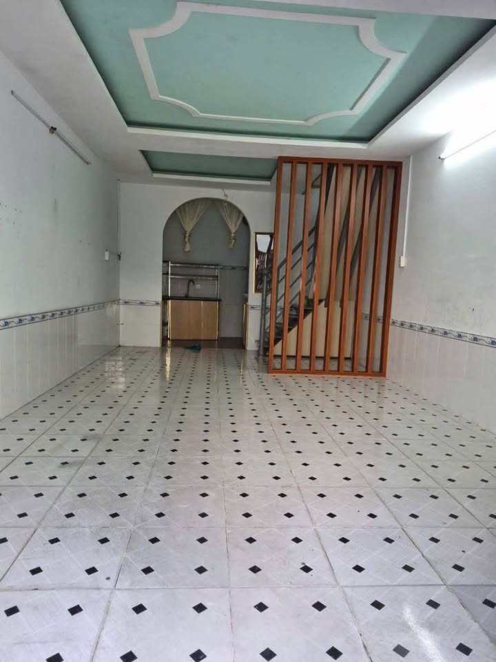 Nhà Nguyên Căn Xã Trung Chánh, Hóc Môn - 56m², 2PN, Giá 6 Triệu/Tháng