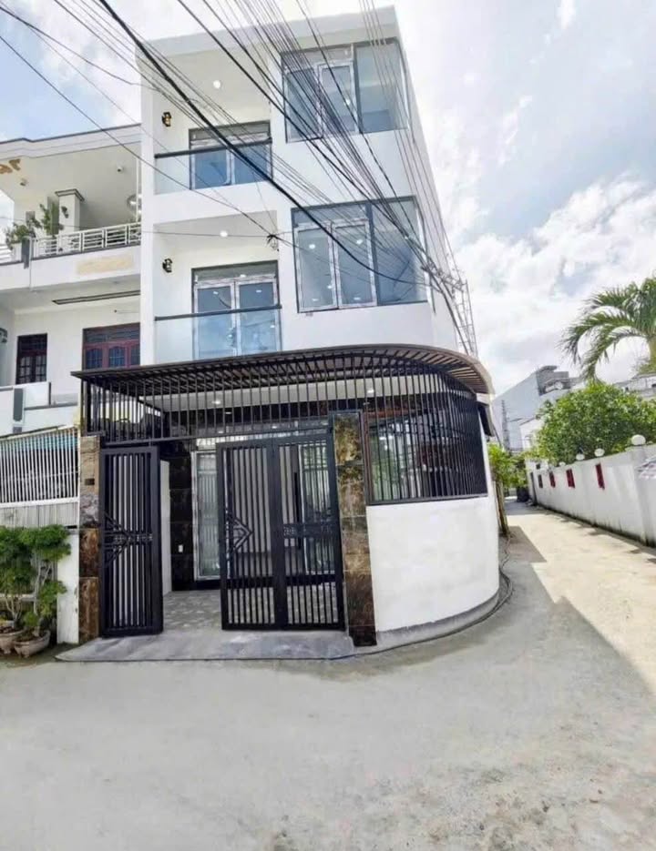 Nhà Góc 3 Tầng Hẻm Oto Phước Long, Nha Trang - 4.7 Tỷ