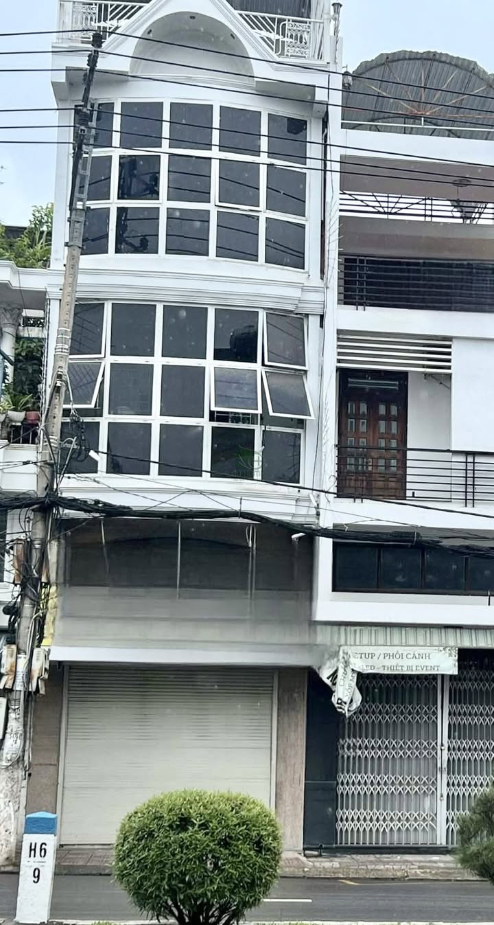 Cho thuê nhà 4 tầng mặt tiền 23/10 Nha Trang - Kinh doanh sầm uất, 25tr/tháng