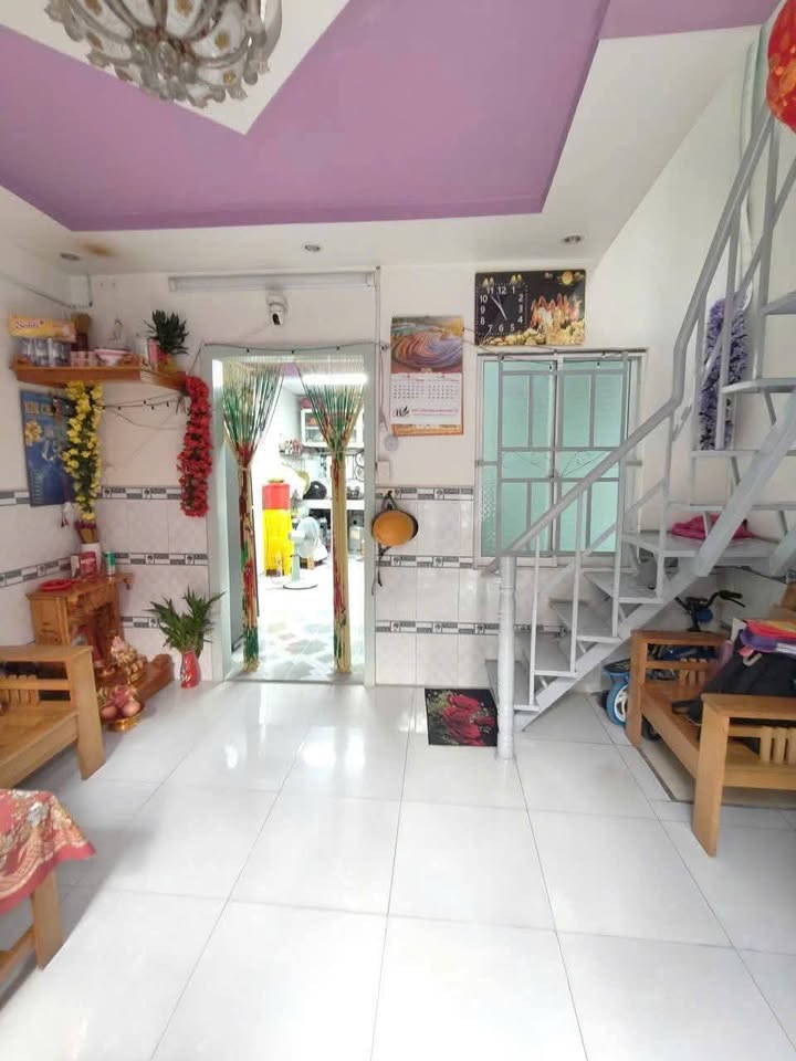 Bán Nhà Cấp 4 Gác Lửng 40m² Phường Thái Hòa, Tân Uyên - Chỉ 700 Triệu