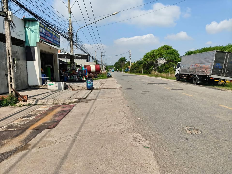 Mặt Tiền Kinh Doanh Đường Bến Đồn, Bến Cát - 310m² Giá 2 Tỷ