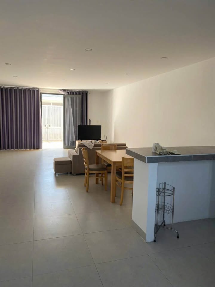 Nhà Mặt Tiền Kinh Doanh Sát Biển Ninh Chữ, Phan Rang - 246m²