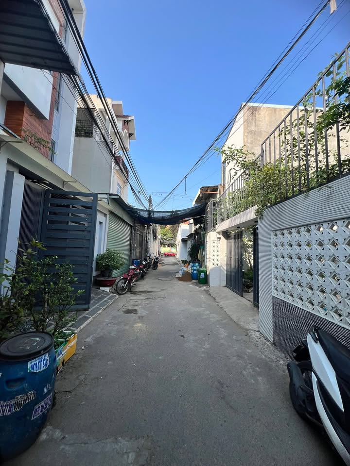 Nhà trọ 9 phòng P.An Bình Dĩ An - 82m² sổ riêng, dòng tiền 6.8 tỷ