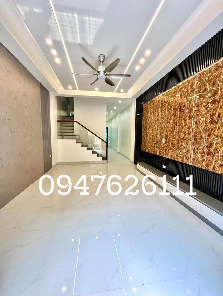 Nhà 60m² 4 Tầng Thang Máy, Ngõ 6m Phường Hoàng Diệu, Thái Bình - Giá 4 Tỷ