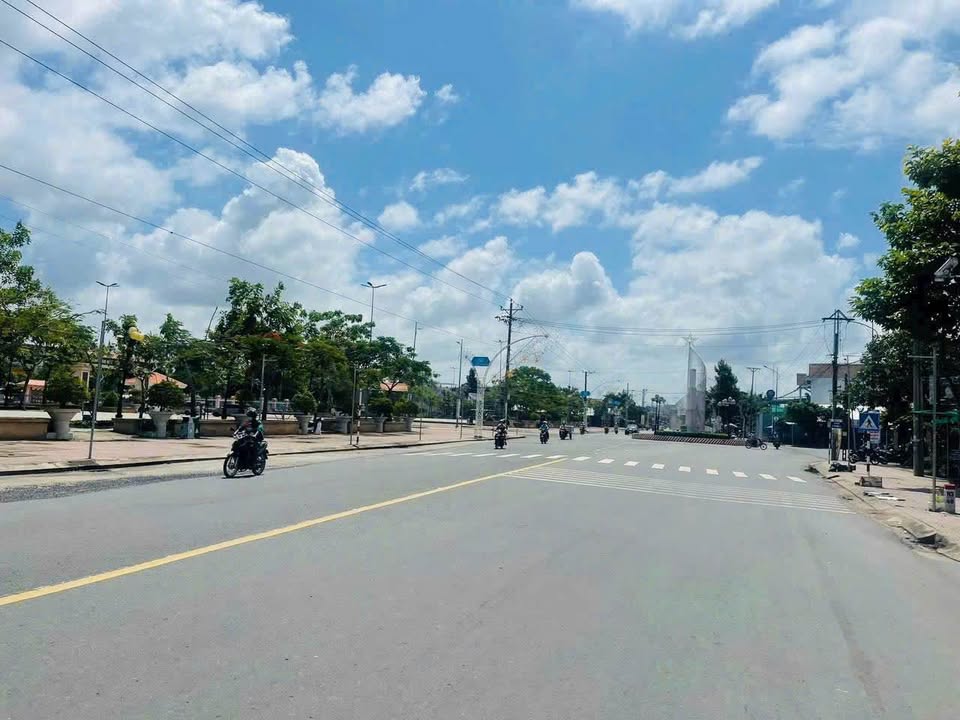 Đất Vĩnh Long Mặt Tiền Đường Hoa 2/9 - 247.3m² (Nở Hậu) - Giá Đầu Tư 1-1.99 Tỷ