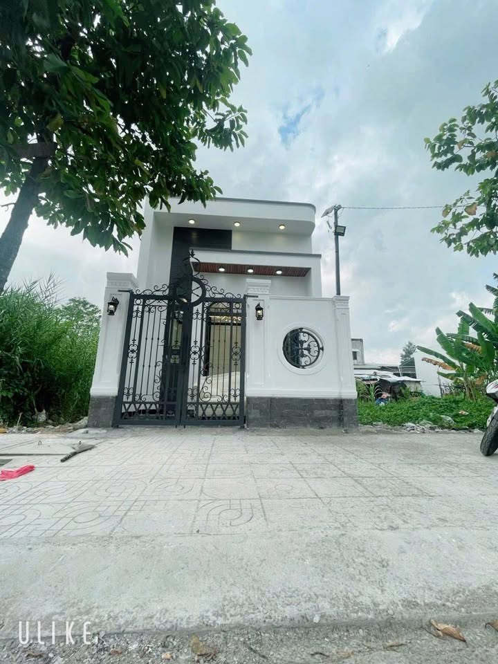 Nhà 90m² Long Hồ - Sẵn Sàng Vào Ở, Sổ Hồng Thổ Cư