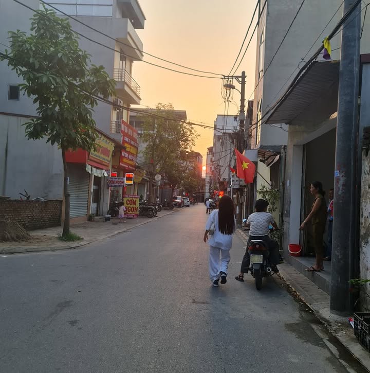 Đất Mặt Phố Cửu Việt, Gia Lâm 100m² - Kinh Doanh & Trọ Đắc Địa