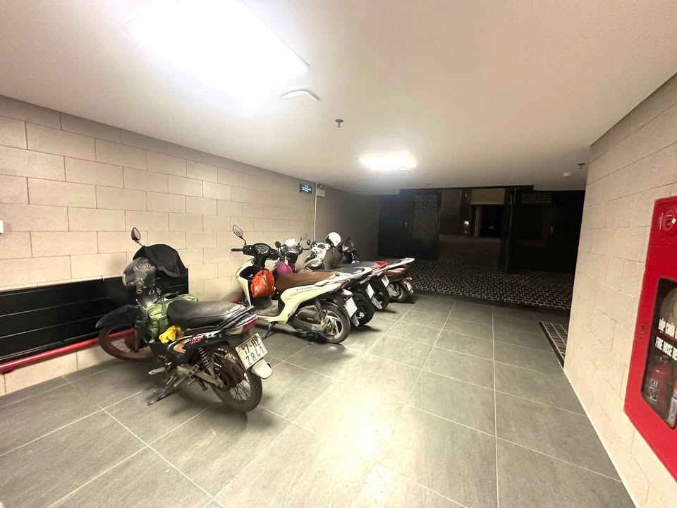 Bán Tòa Apartment Liễu Giai 140m² x 9 Tầng - Dòng Tiền 200 Triệu/Tháng