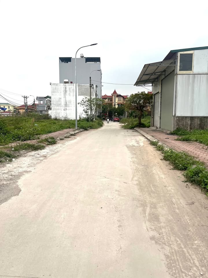 Đất nền X2 Võng La, Đông Anh 61.5m² - Sổ hồng chính chủ, ô tô tránh