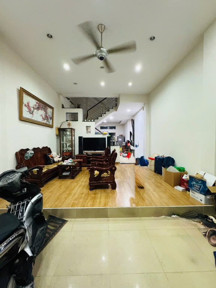 Cho thuê nhà 100m² hẻm xe tải thông Lê Trọng Tấn, Tân Phú - Giá 16 triệu