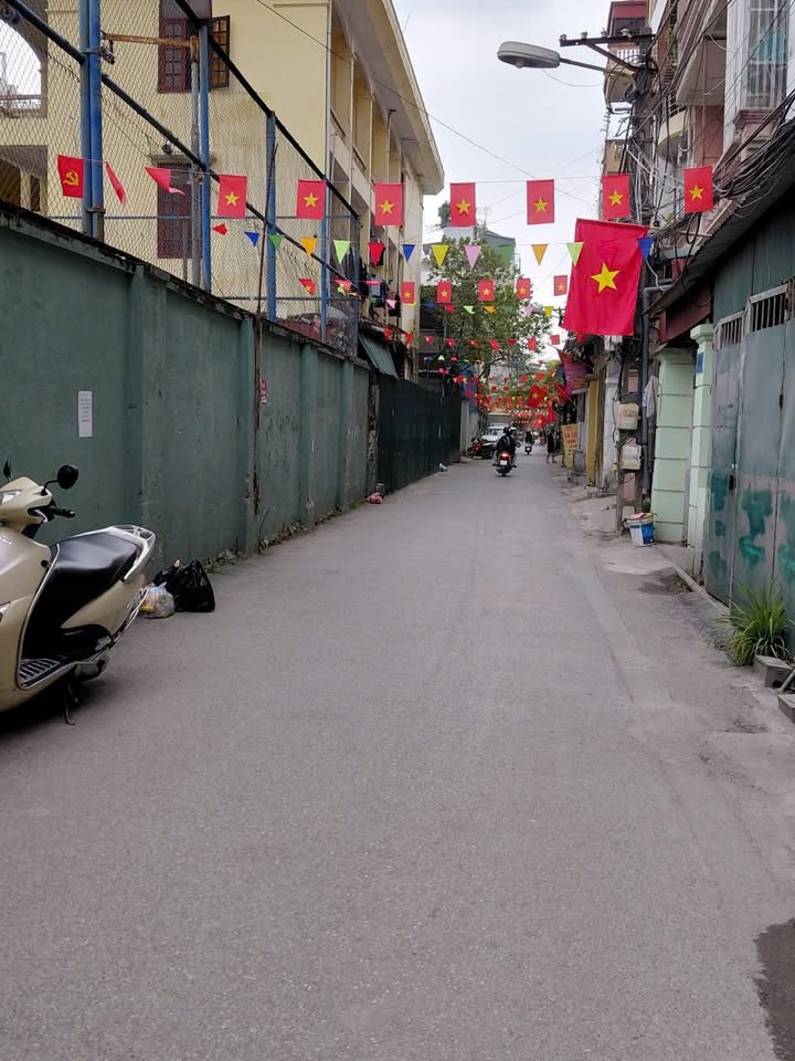 Nhà Phố Hà Đông 40m² MT 4m - Kinh Doanh Nail/Tóc/Spa Giá 10 Triệu