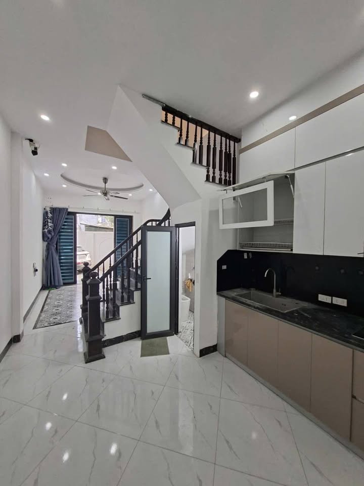 Cho thuê nhà 3 tầng Phụng Châu, Chương Mỹ - 3.5 triệu/tháng, full nội thất