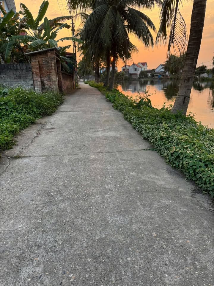 Đất nền Việt Yên 80m² - Sổ đỏ CC, ô tô tránh, view hồ thoáng đãng