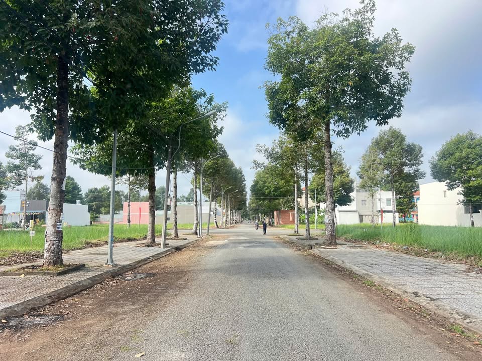 Bán Gấp Đất Nền KDC Ngân Thuận Stella Cần Thơ - 94.5m² Hướng Đông Nam, Lộ 17.5m