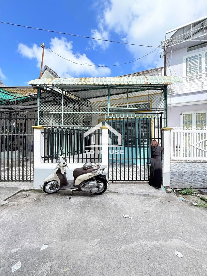 Nhà 2PN Nguyễn Văn Linh, Cần Thơ - 105m² Sẵn Sàng Ở Ngay