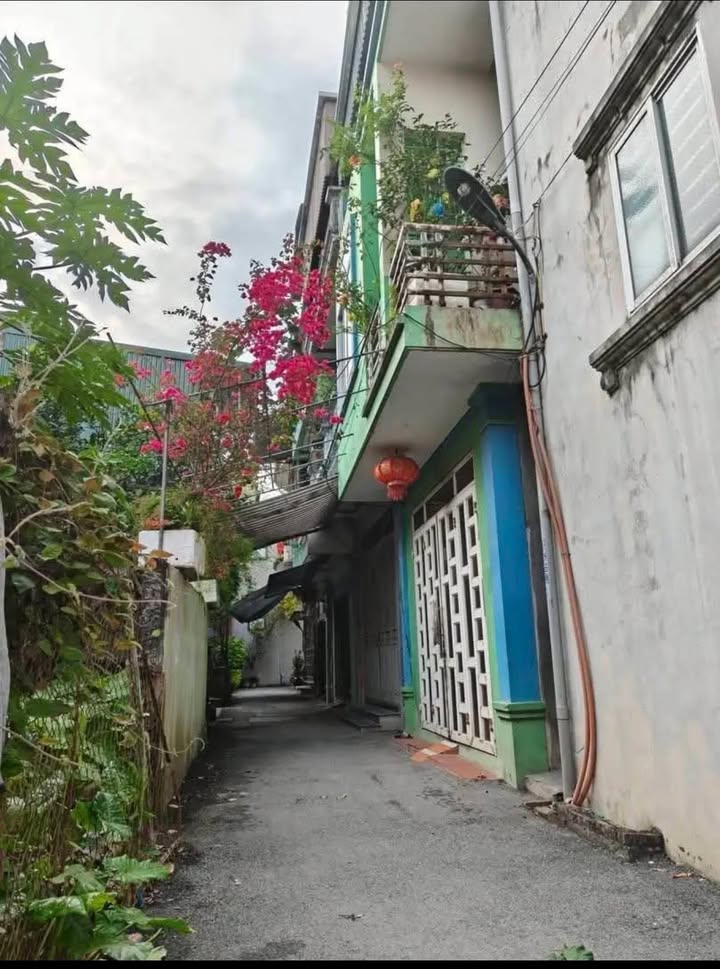 Nhà Phủ Lý 113.5m² 4 Tầng Hướng Nam - Giá Hơn 4 Tỷ, Sẵn Sổ Riêng