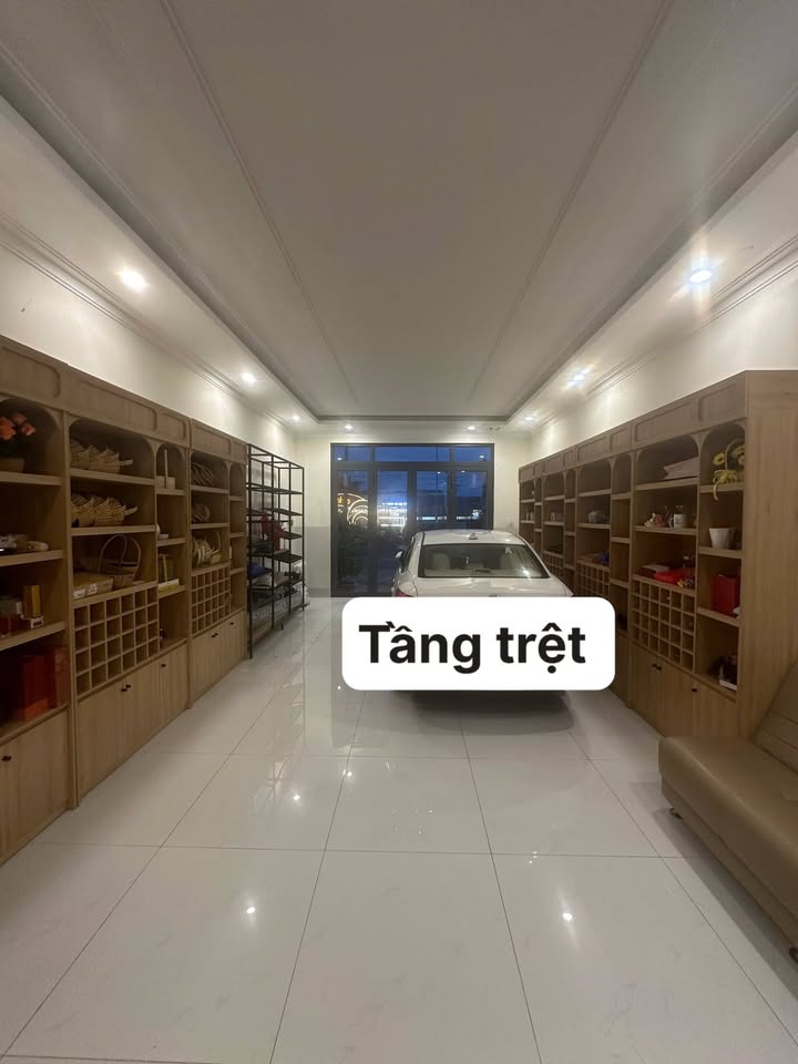 Nhà Mặt Tiền Tiến Thành, Vĩnh Long - 255m², KD Đa Ngành, Giá 7 Tỷ