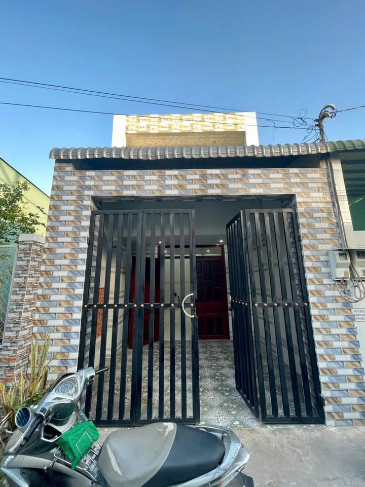 Bán Gấp 2 Nhà Trung Tâm Trà Vinh, Thổ Cư 100%, Giá Chỉ 950 Triệu