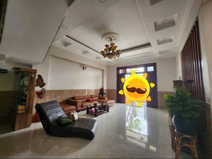 Nhà 5 Tầng Mặt Tiền Chợ Phước Long B, Q9 Cũ - 101m² - Kinh Doanh Đỉnh