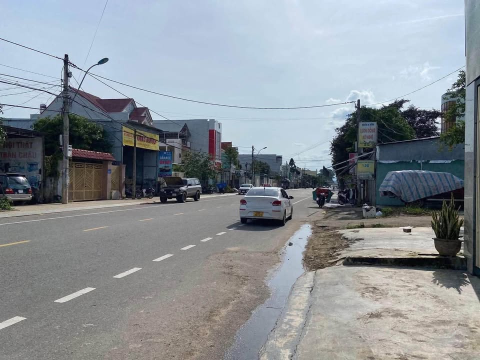 Đất Vàng Kon Tum - Mặt Tiền Bà Triệu 173.5m² Thổ Cư, Giá 3 Tỷ