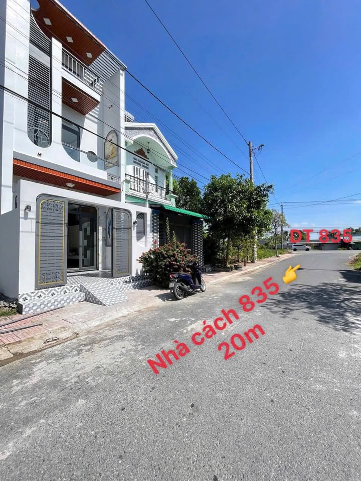 Nhà 1 Lầu 1 Trệt Sổ Hồng Riêng - Xã Rạch Kiến, Long An - 3.28 Tỷ