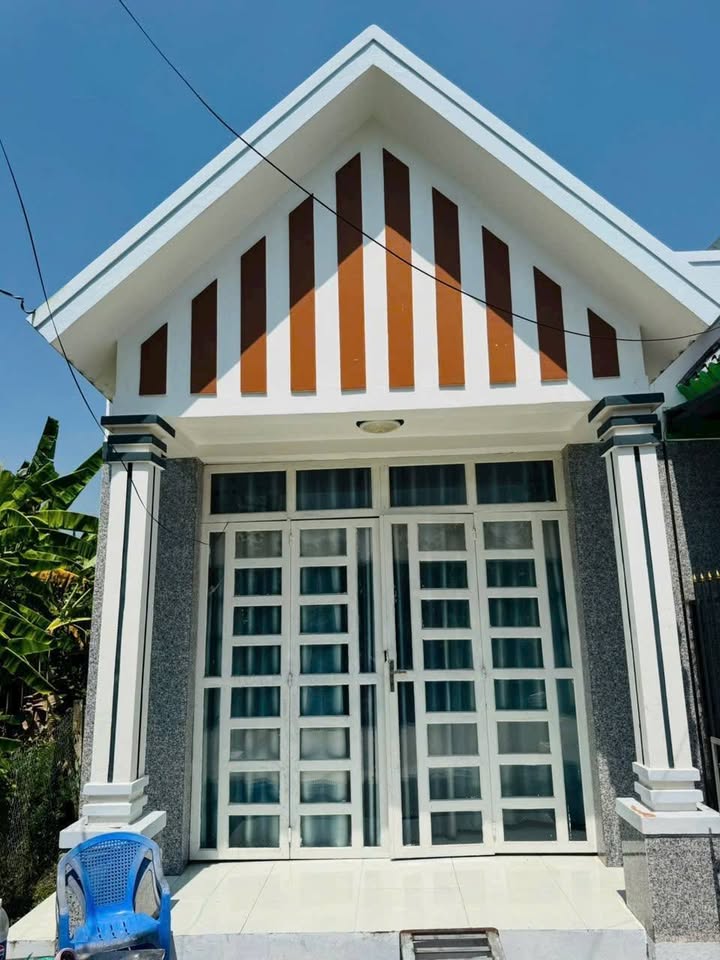 Nhà 139m² Cần Giuộc - Sổ Hồng Riêng, Giá 1.19 Tỷ, Gần UBND Mỹ Lộc