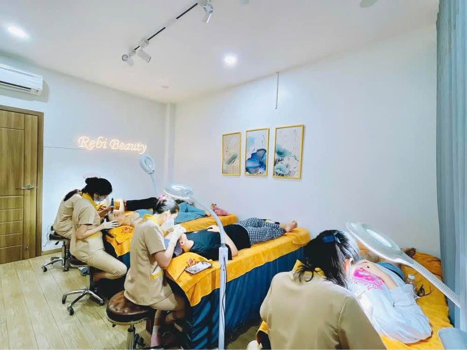 Nhà 5 Tầng Mặt Tiền Hàm Nghi, Đà Nẵng - 500m² Kinh Doanh Đa Ngành