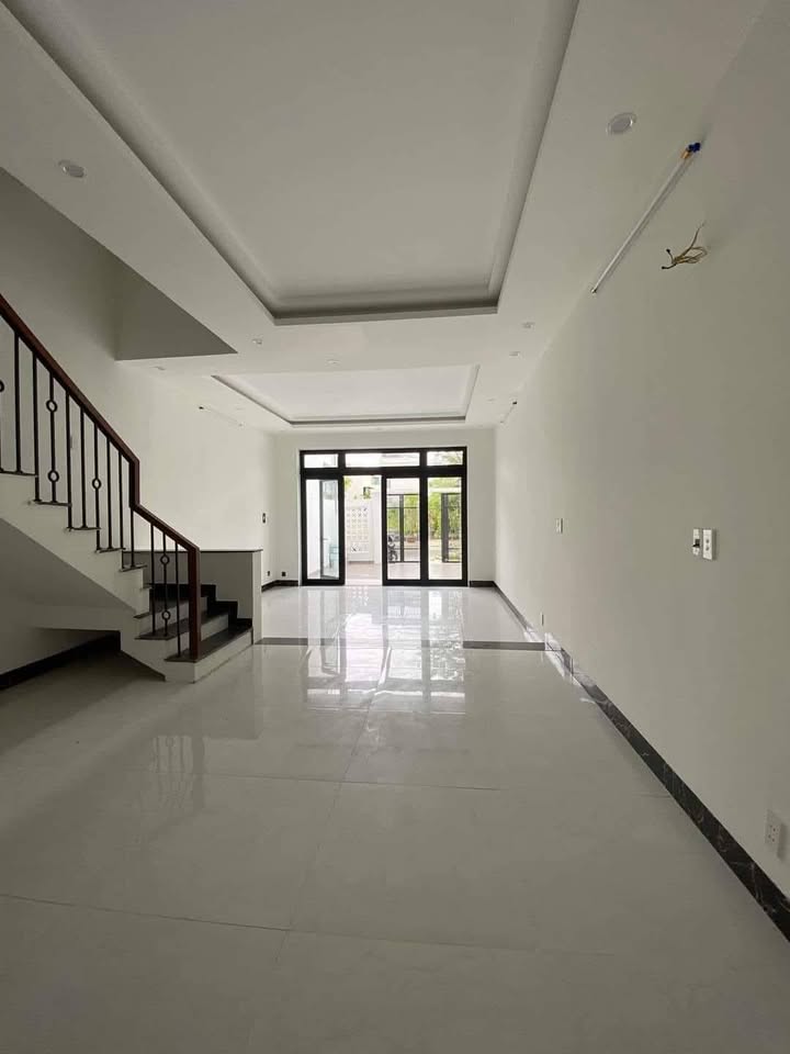 Nhà 3 Tầng 100m² Hòa Xuân, Đà Nẵng - Giá 14 Triệu/Tháng