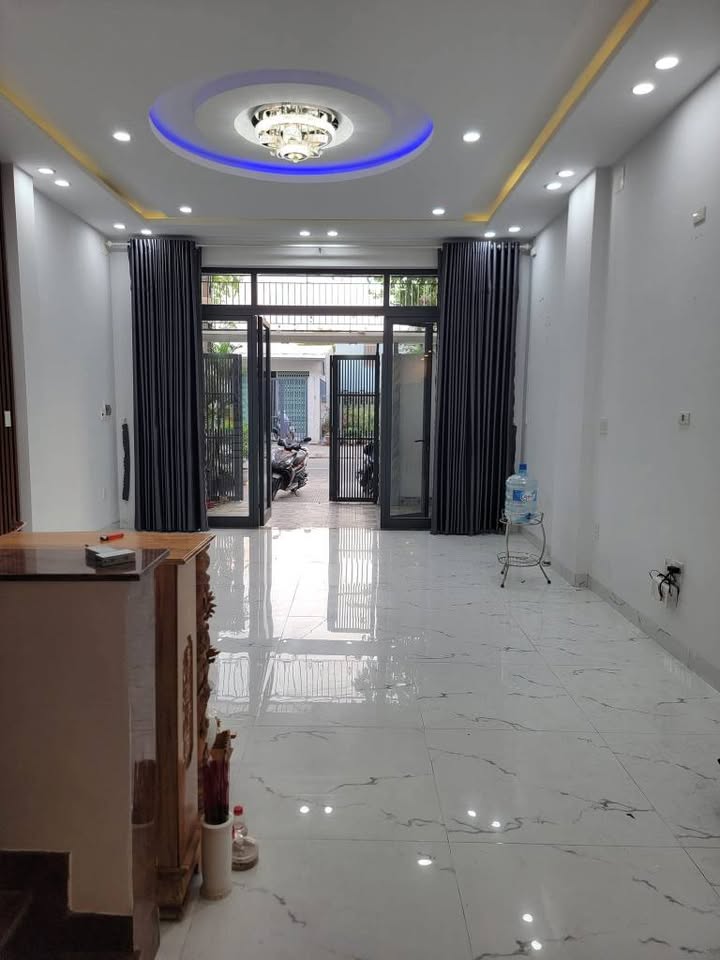 Nhà 3 Tầng 100m² Hòa Xuân, Đà Nẵng - Giá 14 Triệu/Tháng