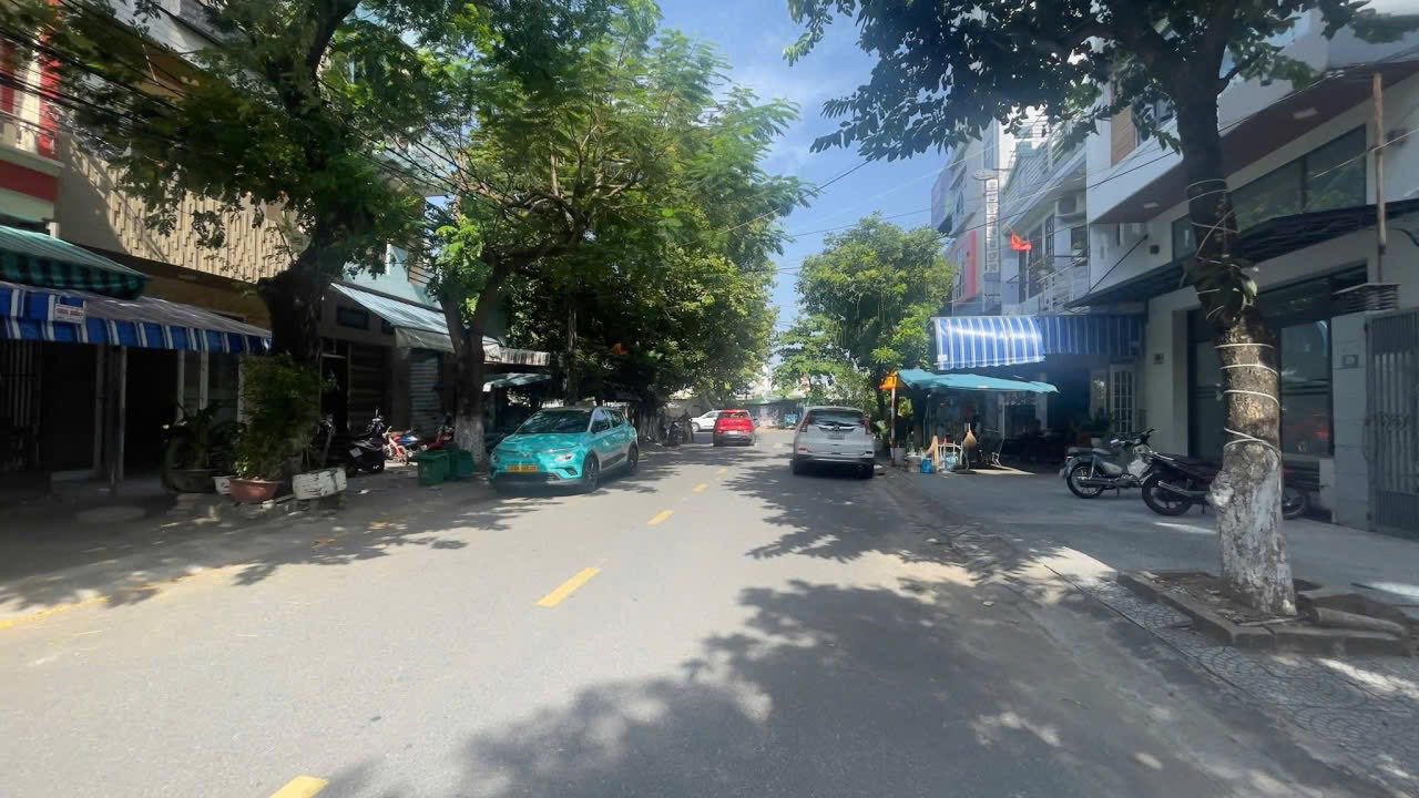 Nhà 3 Tầng MT Nguyễn Lộ Trạch, Hải Châu - 112m² - 25 Triệu/Tháng