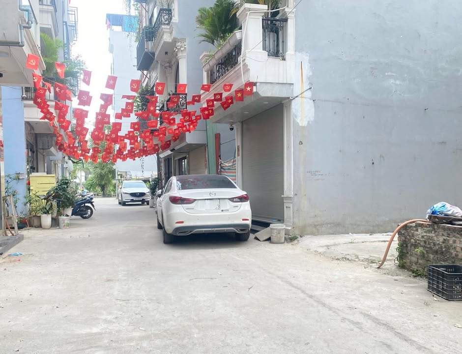 Đất nền 73m² Xuân Phương, Nam Từ Liêm - Sổ hồng vuông vắn, giá 8 tỷ