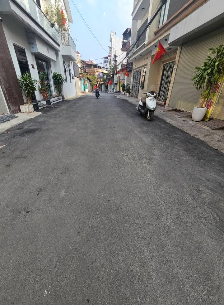 Bán Nhà Phố Lương Ngọc Quyến 50m² - 3 Tầng Hiện Đại, Giá 4.8 Tỷ