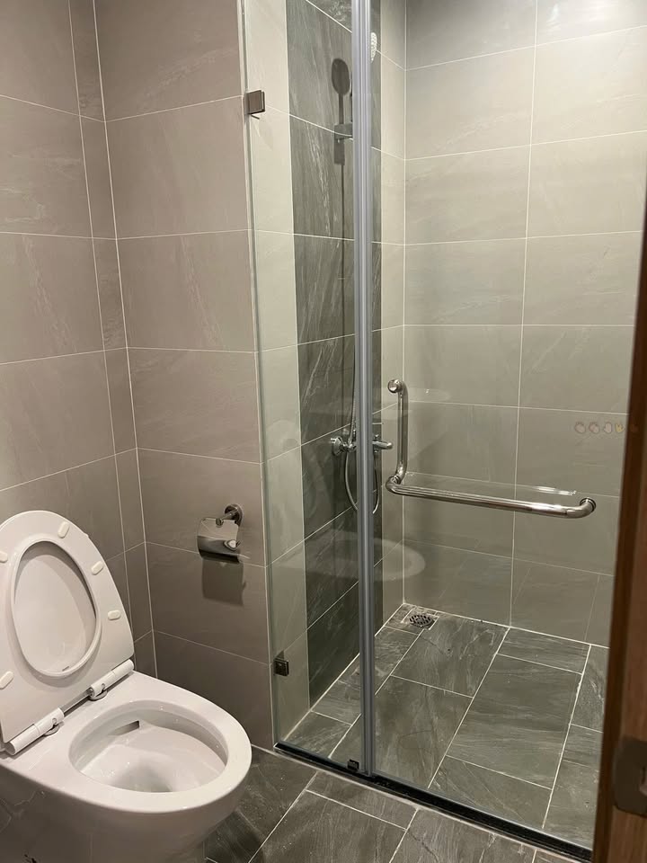 Cho thuê gấp căn hộ 2PN Vinhomes Smart City - Giá 9 triệu, sẵn nội thất