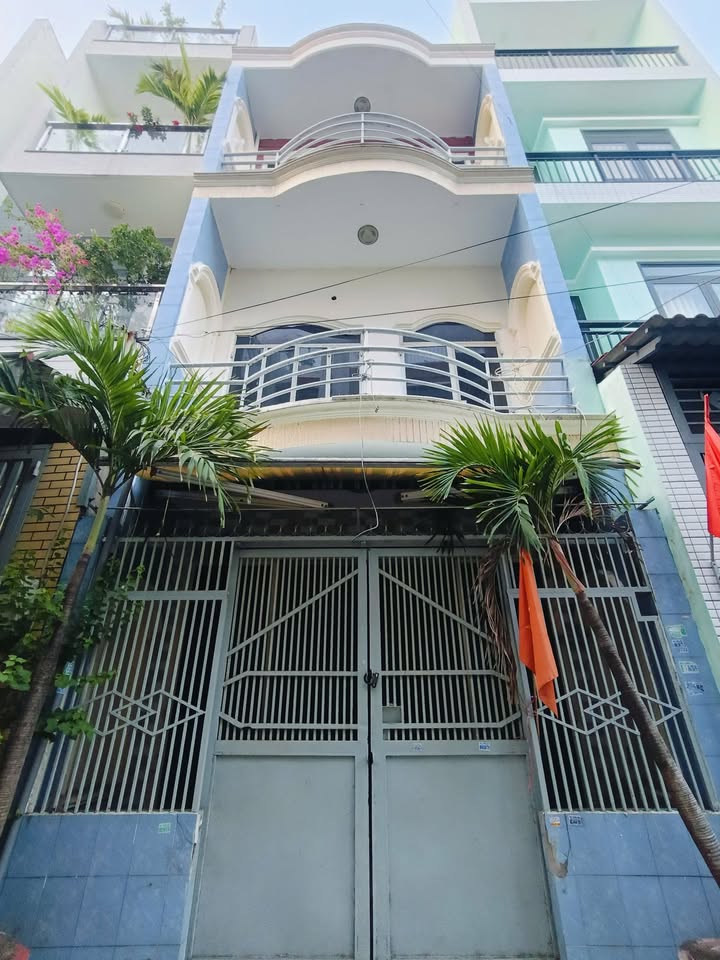 Nhà Hẻm Thông Ngọc Hầu 48m² - 2 Lầu, Giá 6.2 Tỷ TL