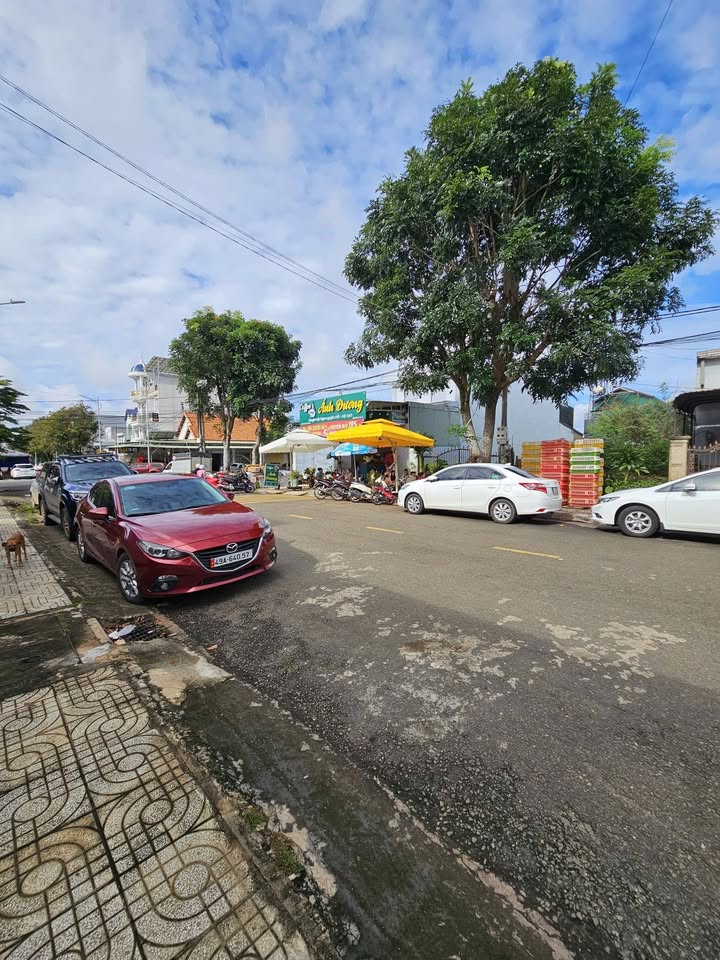 Nhà Mặt Tiền Lê Đình Chinh - Đức Trọng - 135m² Kinh Doanh Sầm Uất - 5.5 Tỷ