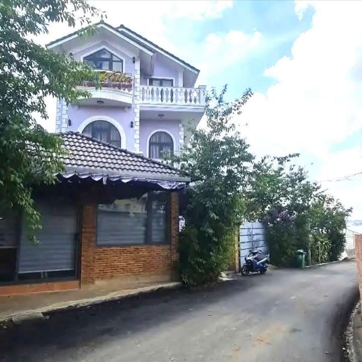 Biệt thự Đà Lạt 300m² - Giảm Sốc 13.5 Tỷ, Sẵn Sàng Nghỉ Dưỡng