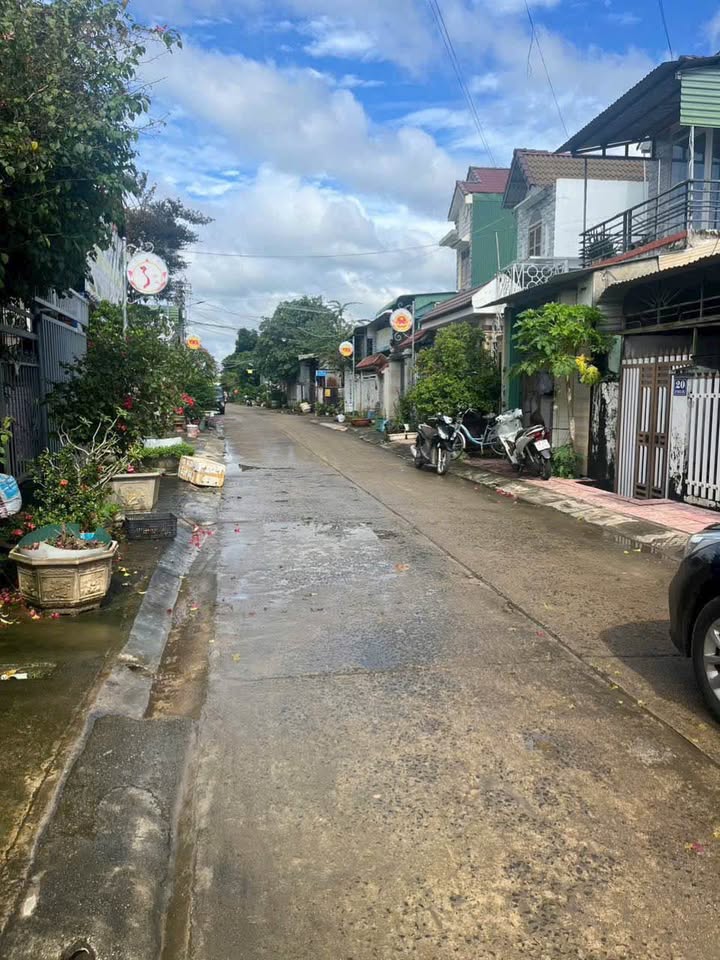 Nhà Đường Nơ Trang Long, Đạ Huoai - 140m² Sổ Đỏ Đô Thị, Kinh Doanh Tốt