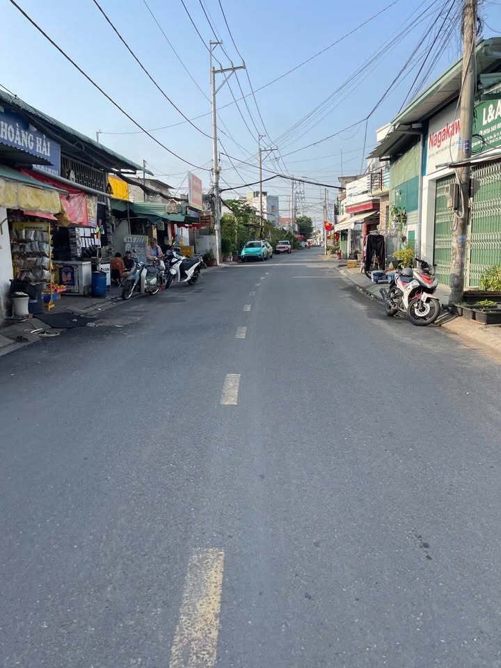 Nhà Mặt Tiền Huỳnh Thị Na, Hóc Môn 179m² - Sổ Hồng Riêng, Giá 4.25 Tỷ