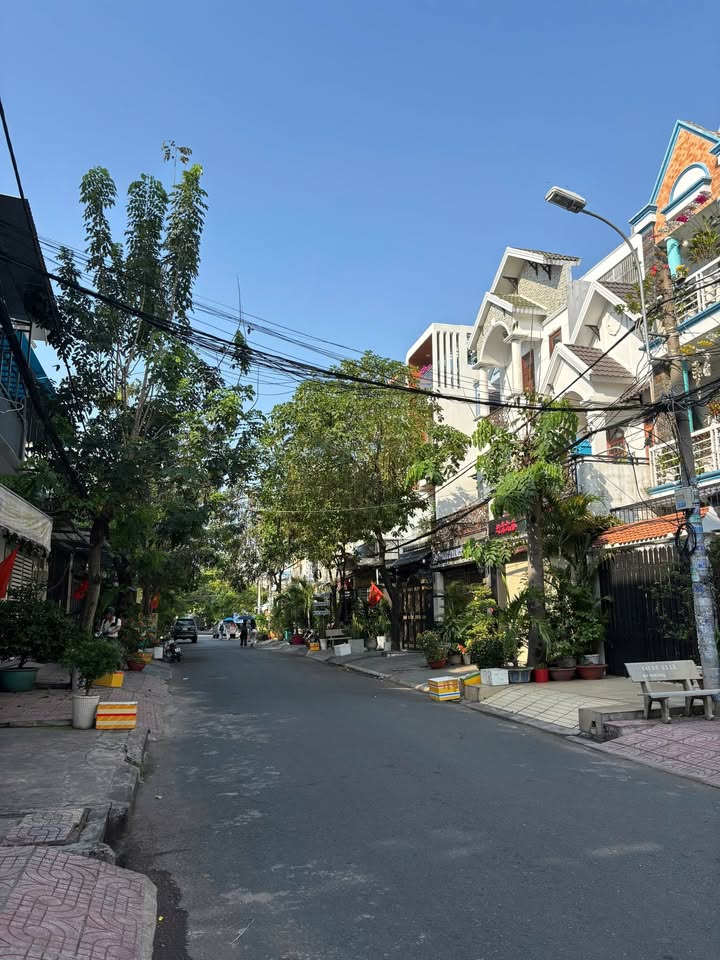 Nhà Mặt Tiền Kinh Doanh B2 Tây Thạnh, 4 Tầng - 10.9 Tỷ